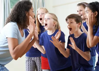 Çocuk Oyunculuk Kursunda Hangi Dersler Var?