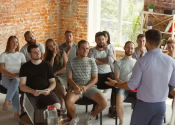 Kurumsal Zarafet Kursu Ders İçeriği – Şirketiniz İçin Etkili Bir İmaj Yaratın!