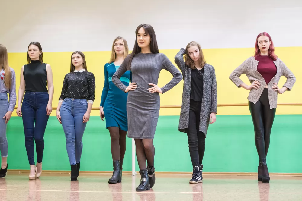 mankenlik kursu eğitmenleri