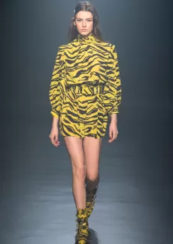 özel mankenlik kursu fiyatları