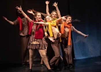 Hobi Olarak Oyuncu Olmak: Sahneye Adım Atmanın Keyifli Yolu