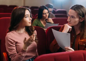 İyi Bir Oyuncu Nasıl Olunur? Sanatın İnceliklerini Keşfetmek İçin Adımlar