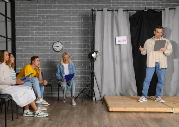 Oyunculuğun Zorlukları - Sahneye Çıkmadan Bilmeniz Gerekenler