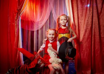 Tiyatro Kursuna Başlama Yaşı: Sanat Yolculuğuna İlk Adım